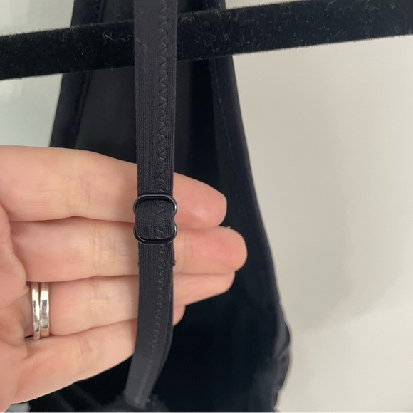 J. Crew Ruffle Deep-V One-piece Swimsuit Size 12 Womens Black Vacation Beach  S1 - Picture 7 of 8